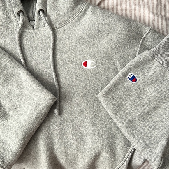 🎉 HOST PICK 🎉 NWOT Champion Reverse Weave Cropped Hoodie Size M - Picture 3 of 4